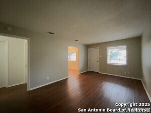 Building Photo - 311 E San Antonio Ave