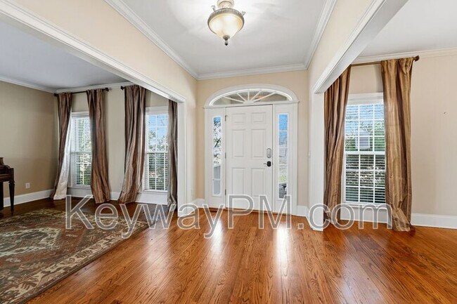 Building Photo - 529 John Fox Run