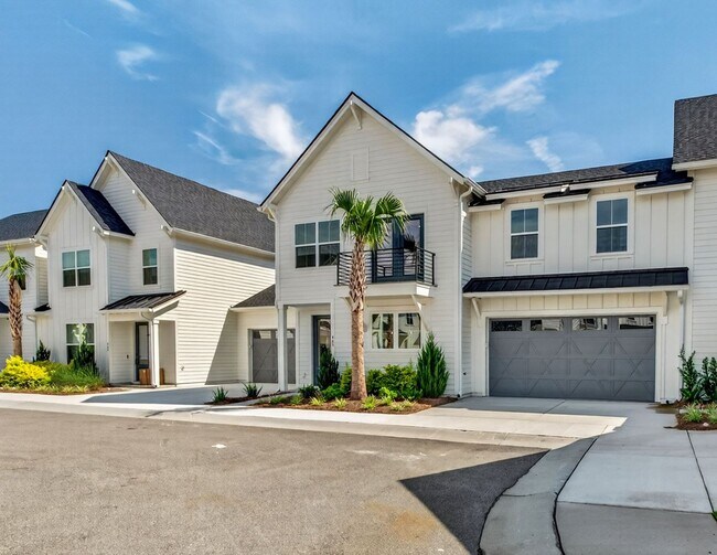 Building Photo - Modern Comfort in the Heart of Johns Island