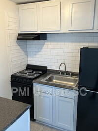 Building Photo - 201 Chandler Dr