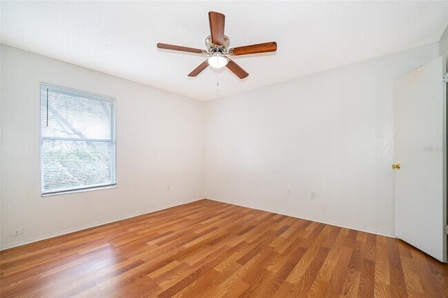 Building Photo - 627 Dory Ln