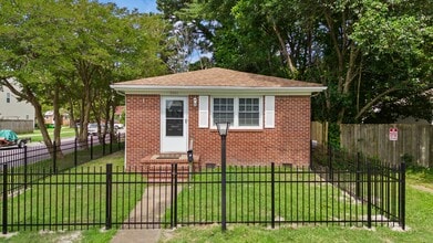 Building Photo - 3301 Marne Ave