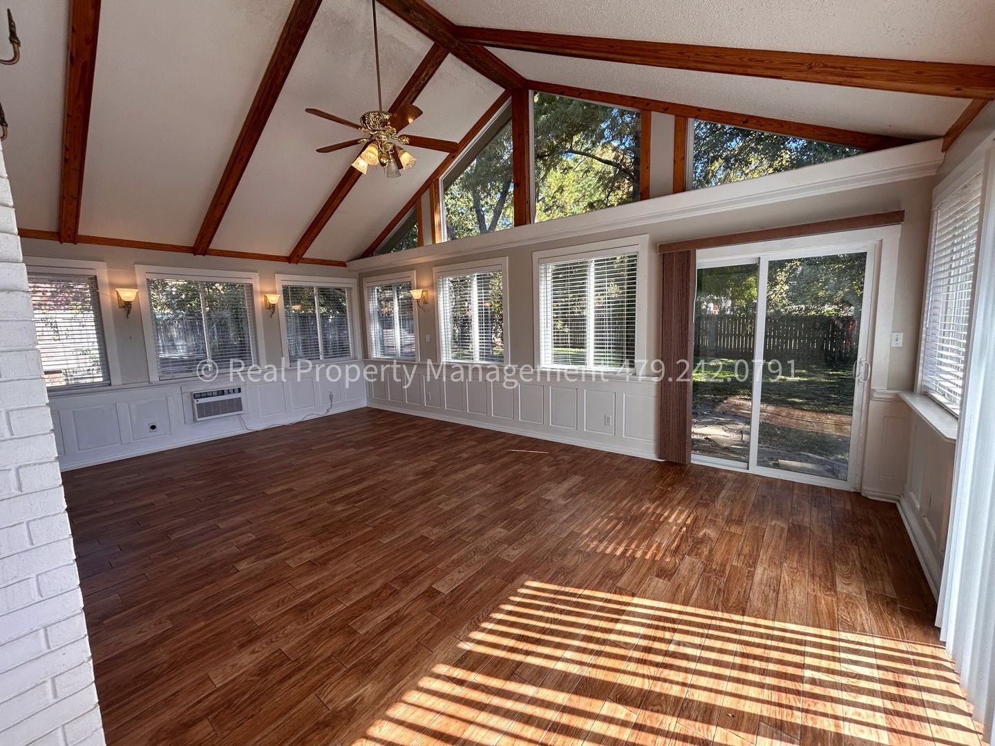 Building Photo - 9812 Meandering Way