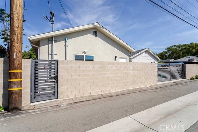 Building Photo - 944 Zook Dr