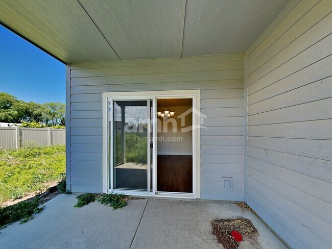 Building Photo - 1519 S Horton St