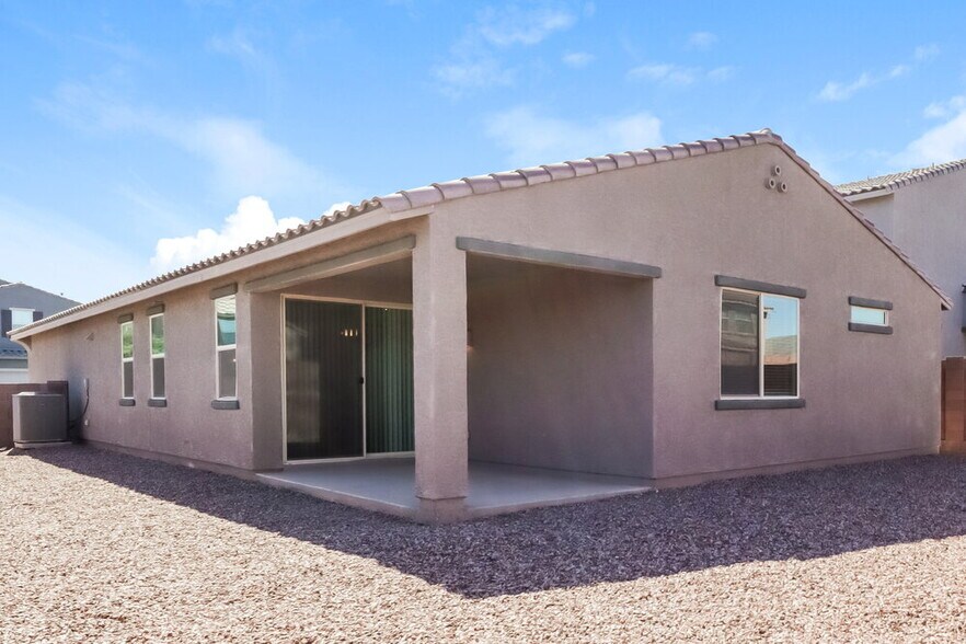 Building Photo - 12100 W Charismatic Dr