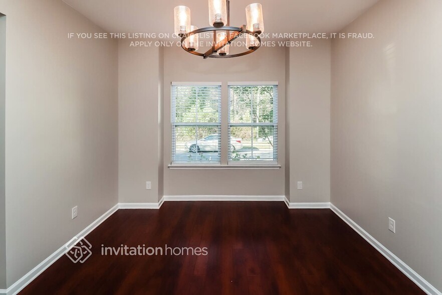Building Photo - 8112 Dumphries Dr