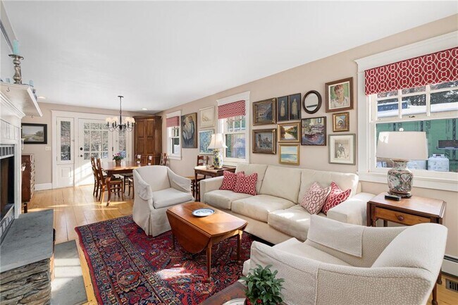 Building Photo - 68 Sachuest Way