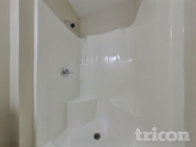 Building Photo - 1319 Country Ridge Ln