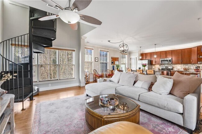 Primary Photo - 1628 Briarcliff Rd NE