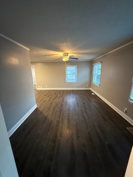 Building Photo - 2912 S 23rd St