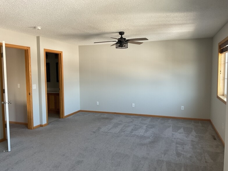 Master Bedroom - 17366 River Birch Pl