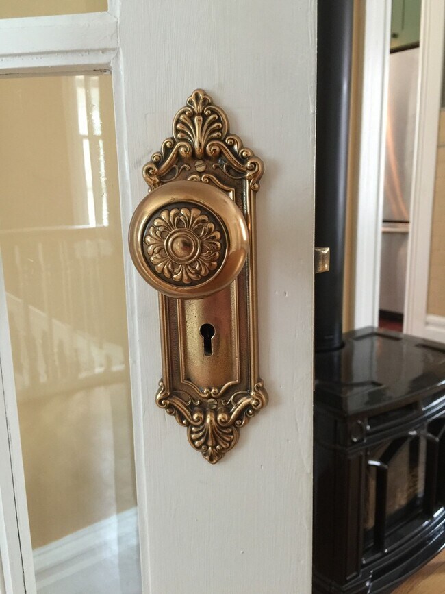 Building Photo - 1915-1919 Berkeley Way