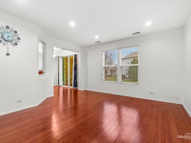 Building Photo - 3166 Bromley Ln