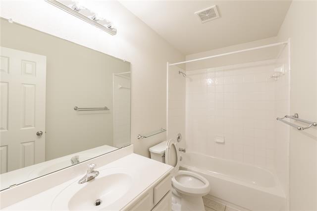 Building Photo - 1627 Balboa Ln