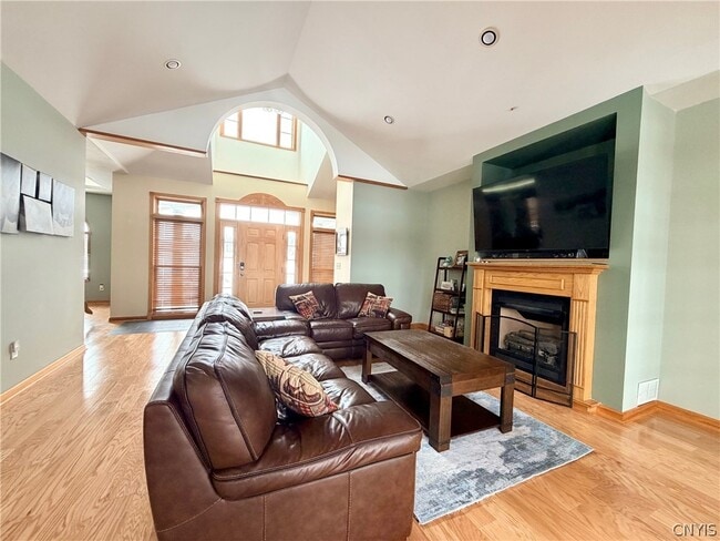 Building Photo - 1018 W State Rd