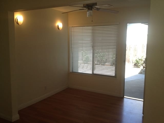 Building Photo - Charming Folsom Cottage Walking Distance t...