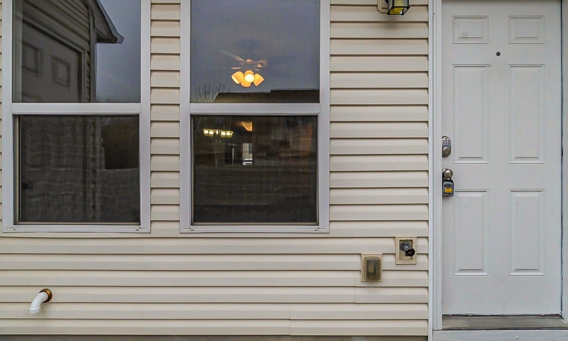 Back Entry (Parking) - 1417 Pleasant Ridge Rd