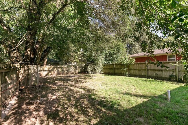 Building Photo - 3642 S Farm Rd 135