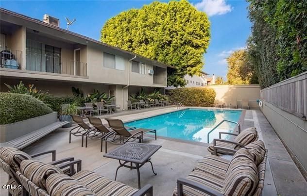 Building Photo - 708 W Sierra Madre Blvd