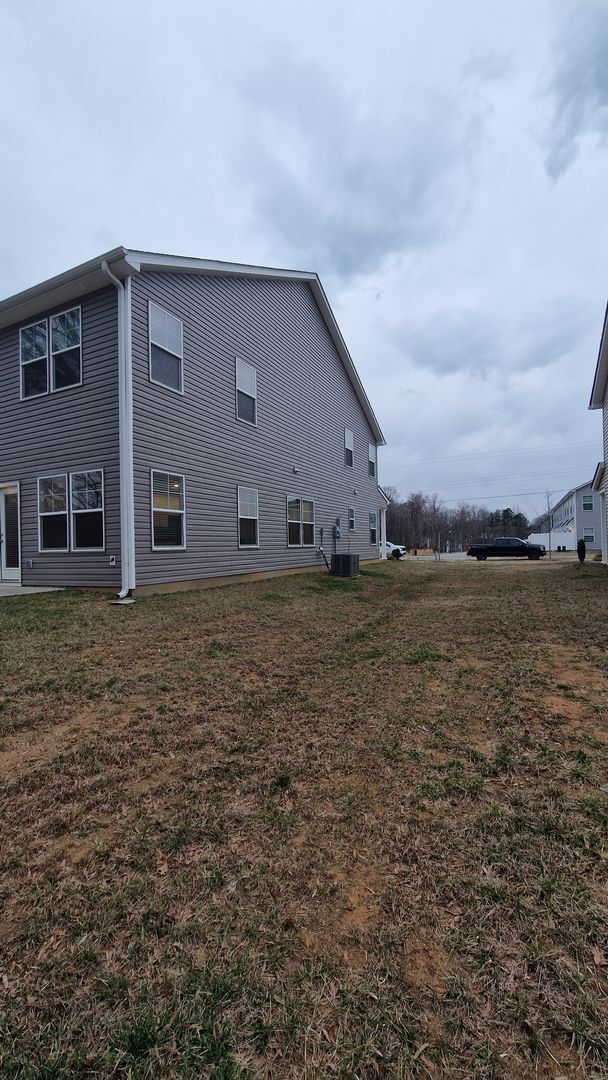 Building Photo - Brand New Duplex Townhome | 3 BR/2.5BA | 1-Car Garage | Near Downtown Mooresville