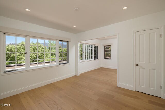Building Photo - 832 Highland Dr