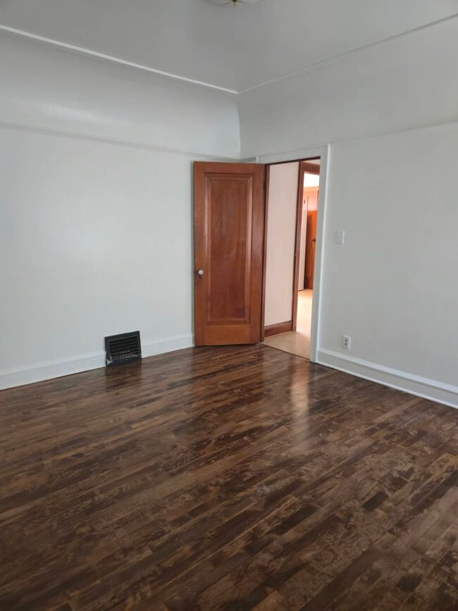Building Photo - 3163-3165-3165 N 39th St
