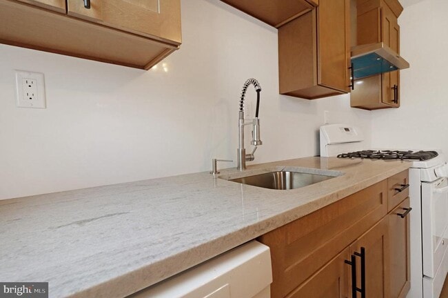 Building Photo - 24369 W Main St