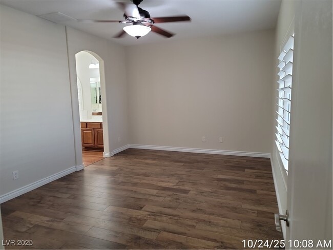 Building Photo - 5507 Jelsma Ave