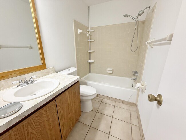 Building Photo - 3815 Osprey Cir