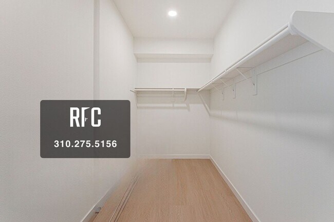 Building Photo - Welcome to the Gramercy