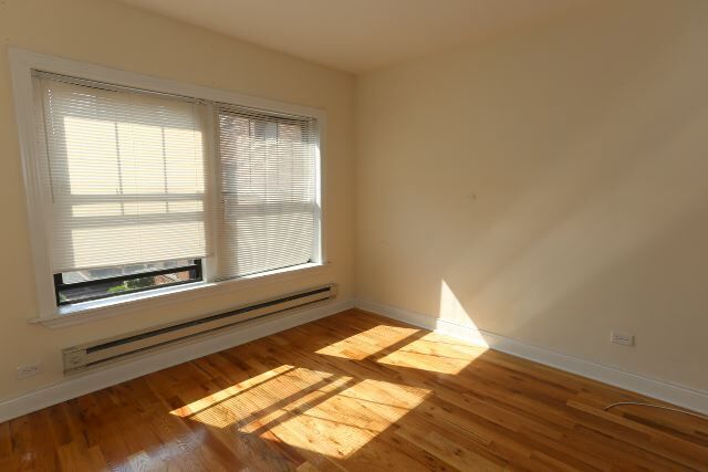 Building Photo - 631 W Cornelia