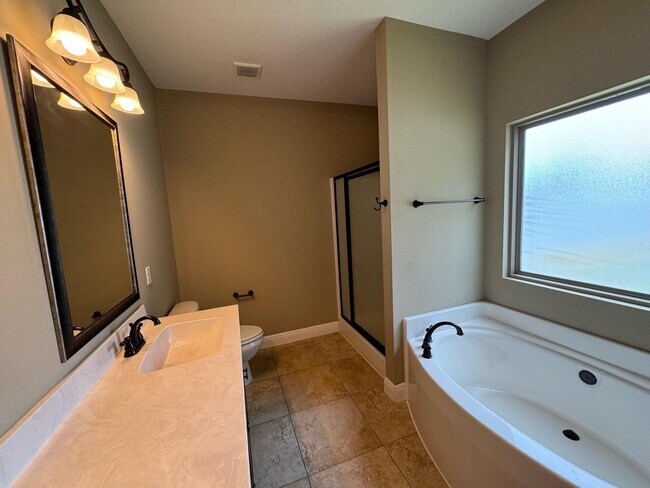 Building Photo - 41 Cactus Rd