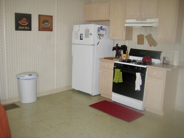 Building Photo - 141 Whitwell St