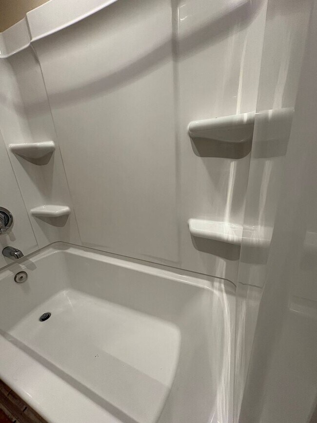 Building Photo - 695 Ewing St