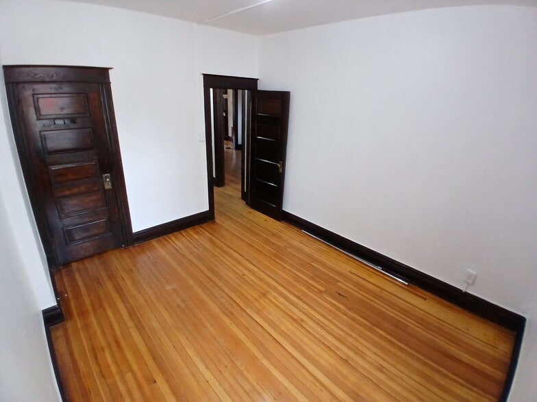 Building Photo - 1248 Pennsylvania St