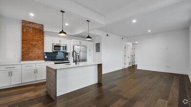 Building Photo - 632 Prentis St