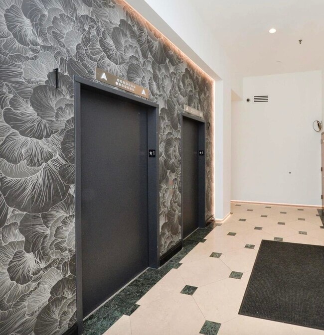 Building Photo - 551 Observer Hwy