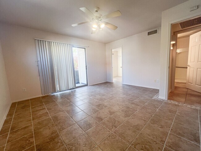 Building Photo - 503 S Sawmill Gardens Dr