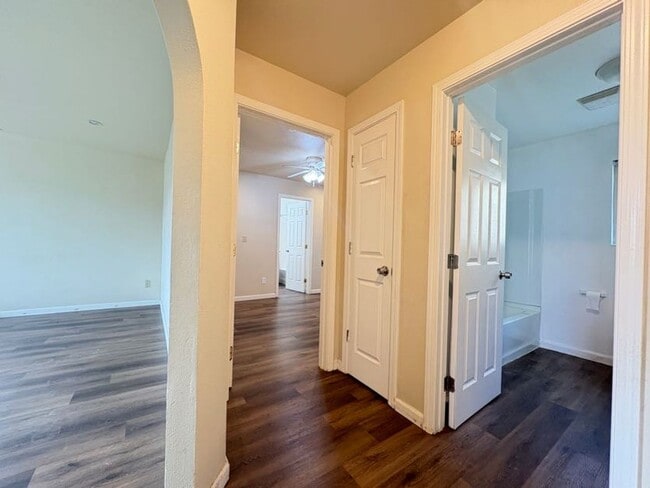 Building Photo - Recently Updated