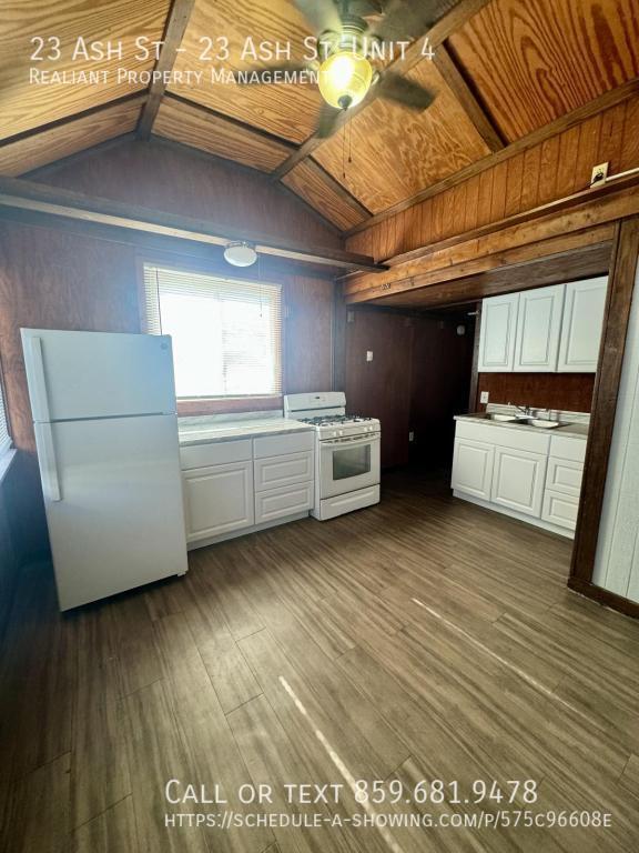 Building Photo - 23 Ash Street, 23 Ash St. Unit 4