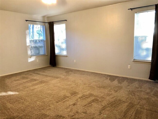 Building Photo - 8117 Osborne Dr