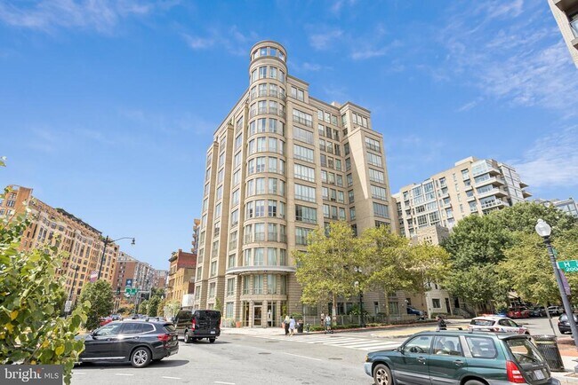 Building Photo - 301 Massachusetts Ave NW