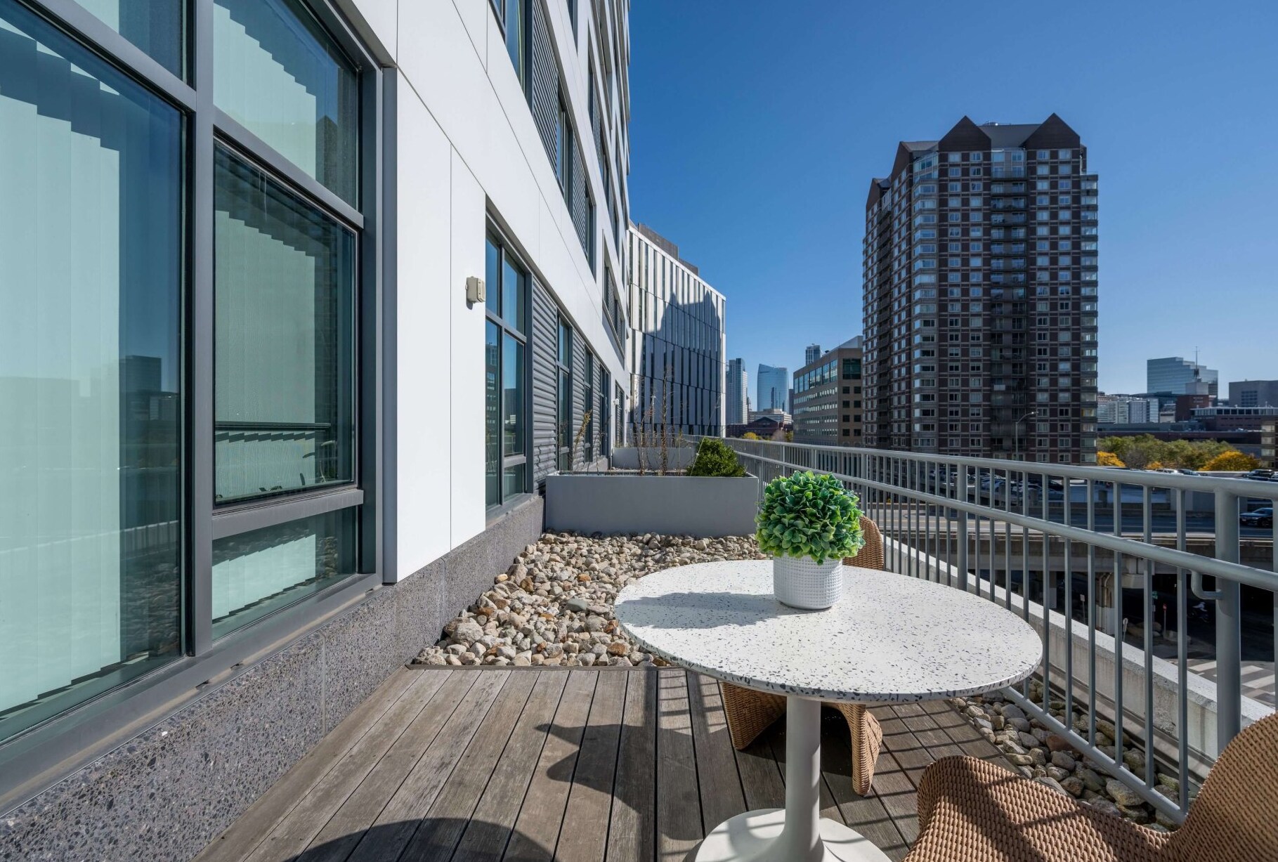 Building Photo - 20 Child St