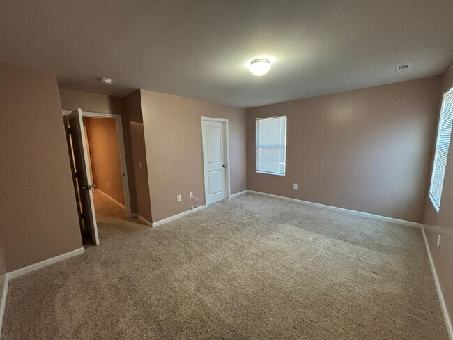 Building Photo - Single Family Home in Cul-de-sac- Holly Ridge