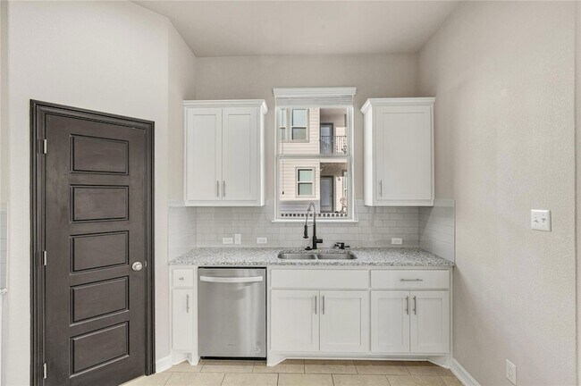 Building Photo - 18103 Pomelo Ln