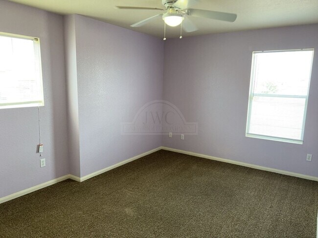 Building Photo - 5604 Bertha Dr