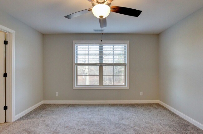Building Photo - 2086 Ussery Rd S