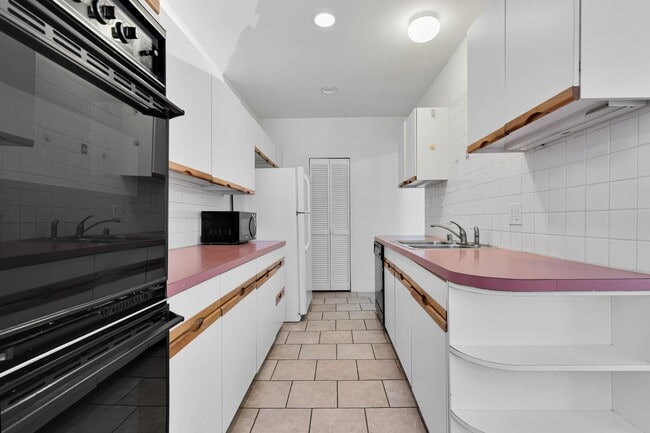 Building Photo - 1710 37th St NW