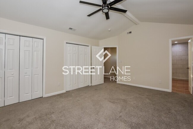 Building Photo - NOW OFFERING FIRST FULL MONTH FREE OR ONE ...